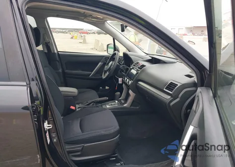 2018 Subaru Forester 2.5I Premium z USA, uszkodzony, nr VIN JF2SJAEC2JH427022